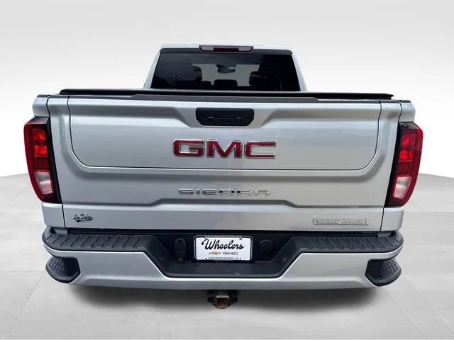 Used 2022 Quicksilver Metallic GMC Elevation image 4