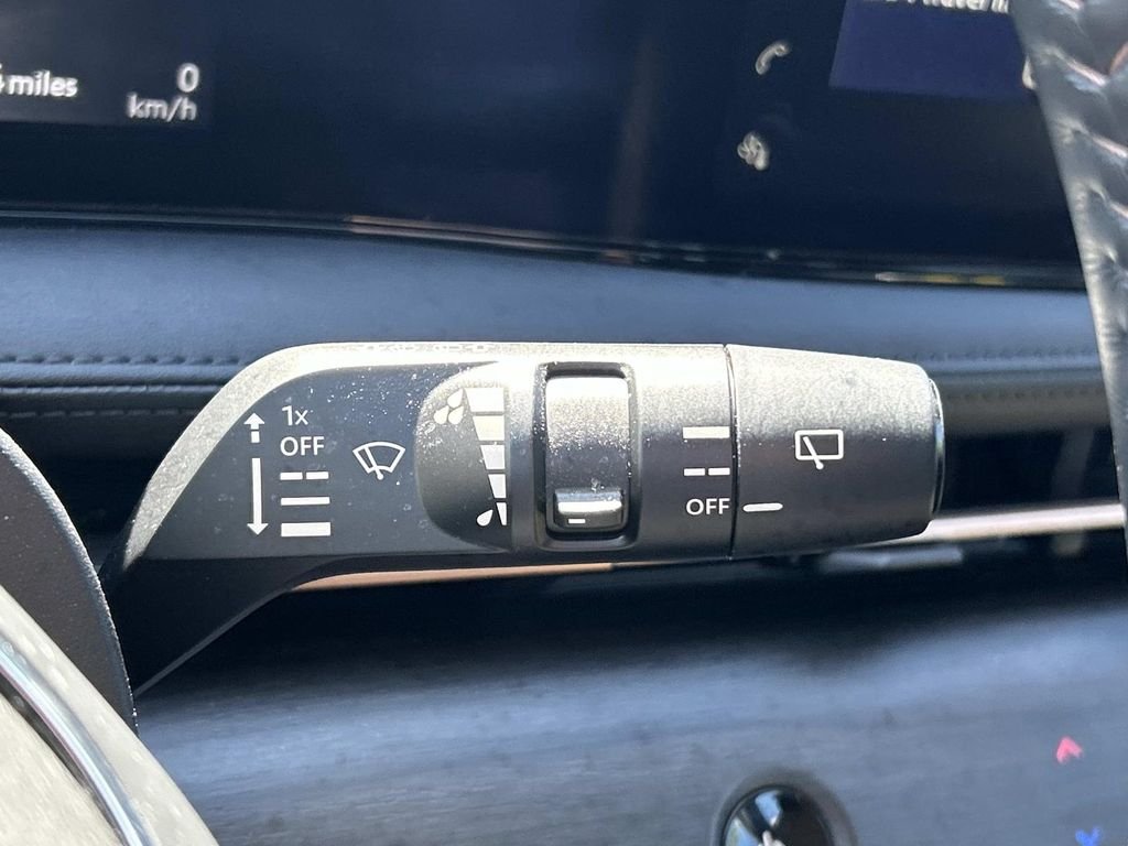 Used 2023 Black Nissan ENGAGE image 31