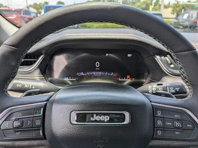 Used 2023 Gray Jeep Limited image 27