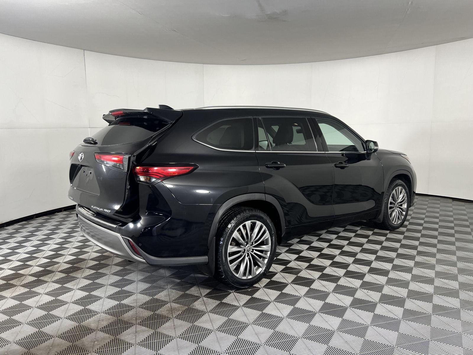 Used 2021 Midnight Black Metallic Toyota Platinum image 9