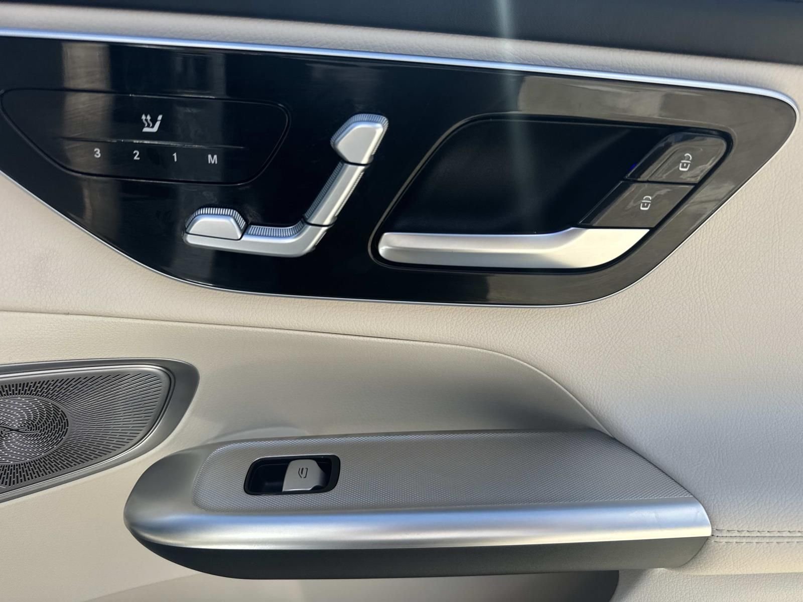 Certified Used 2023 Silver Mercedes-Benz GLC 300 image 16
