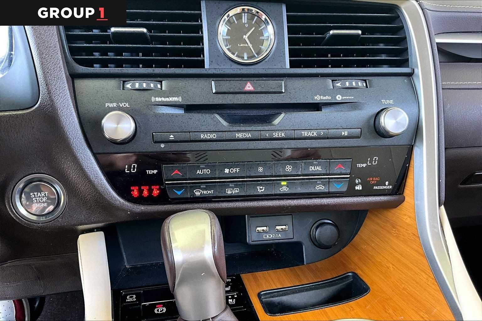 Certified Used 2020 Moonbeam Beige Metallic Lexus  image 32