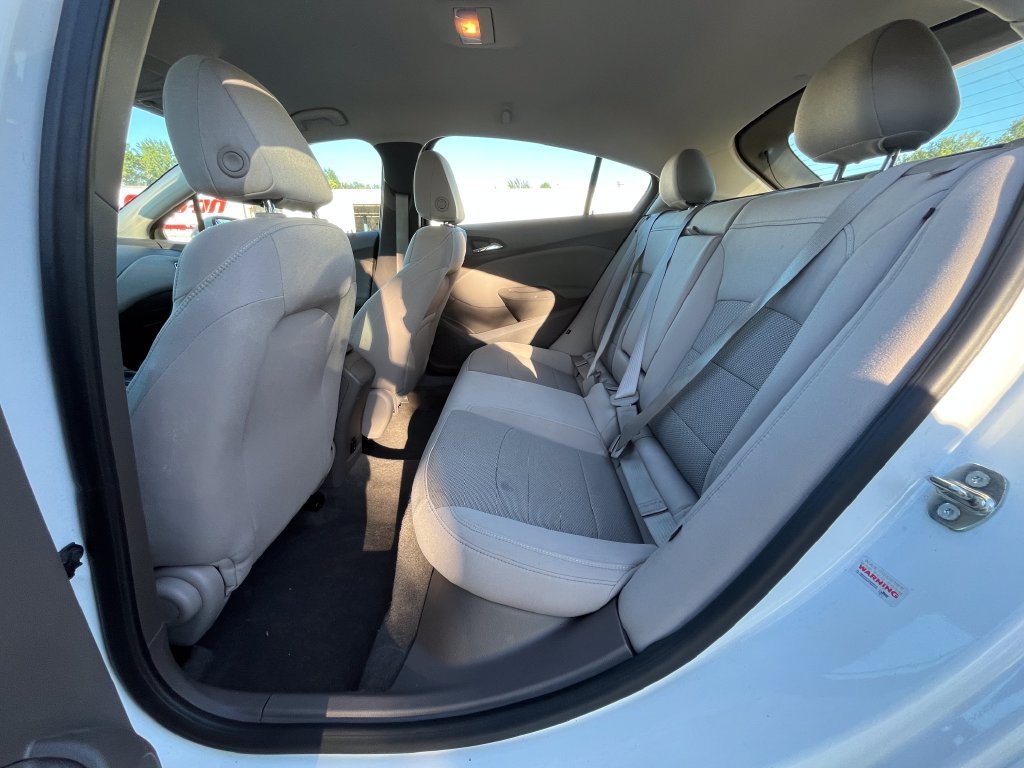 2018 Chevrolet Cruze LT - Photo 18