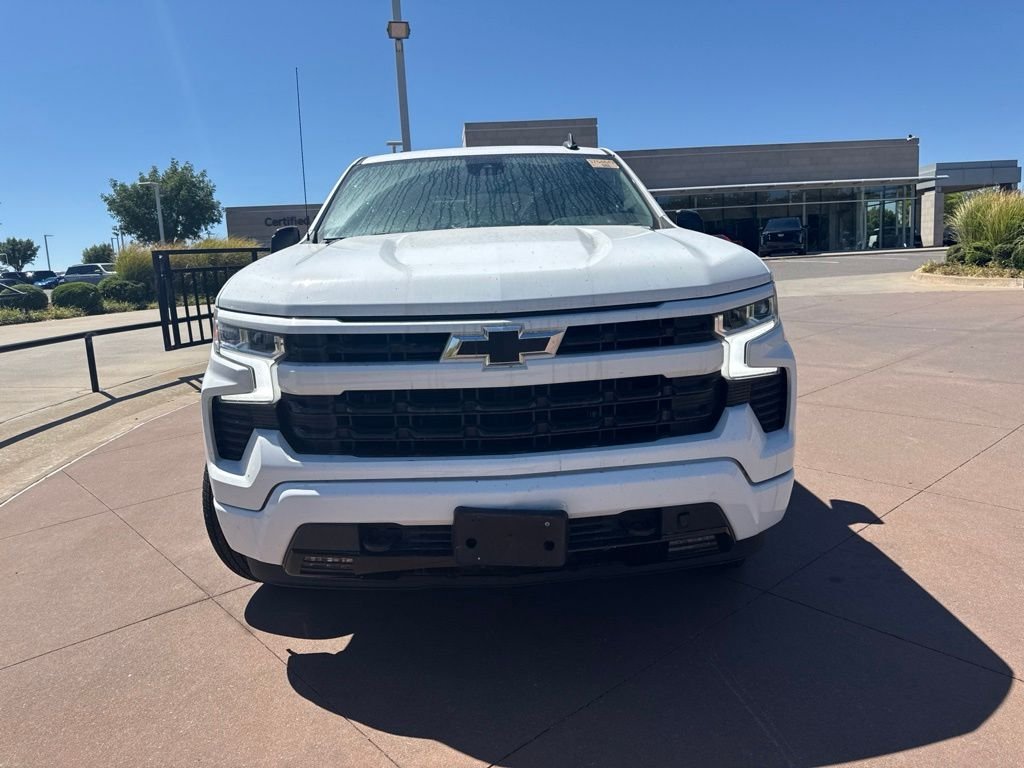 Used 2023 White Chevrolet RST image 2