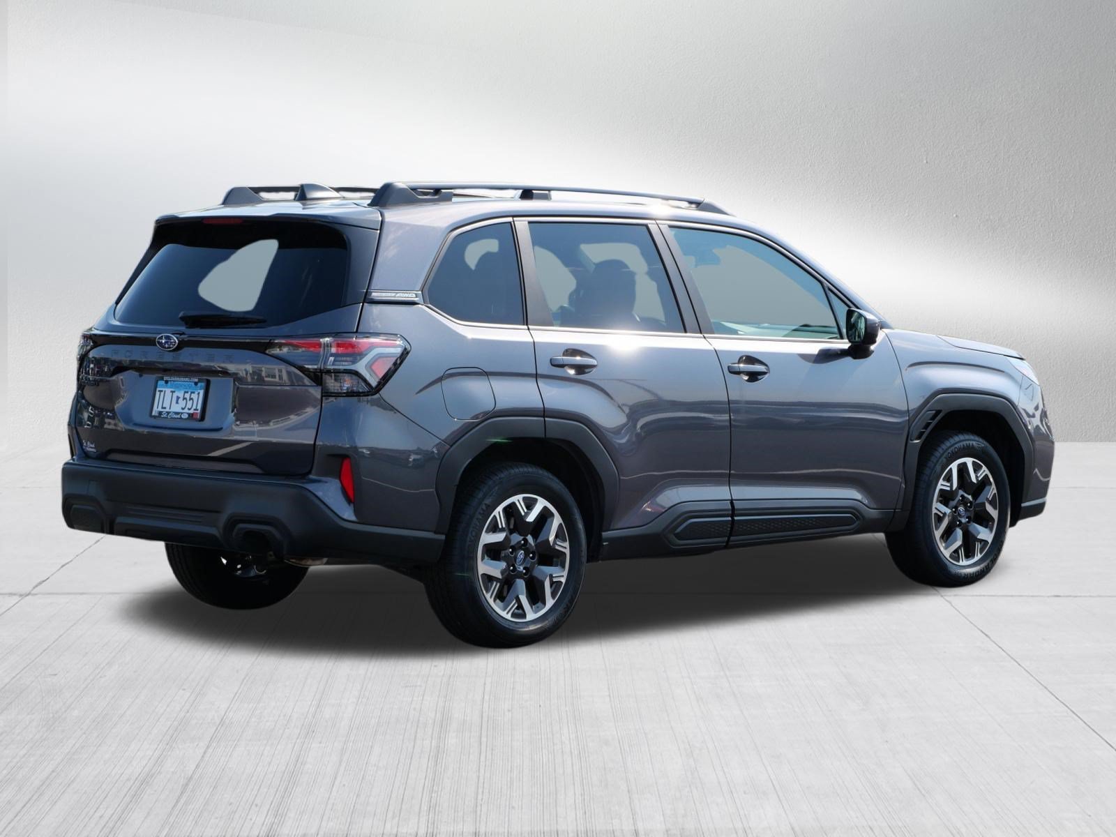 Used 2026 Magnetite Gray Metallic Subaru Premium image 7