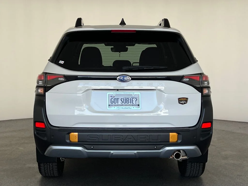 New 2026 CRYSTAL WHITE PEARL Subaru Wilderness image 5