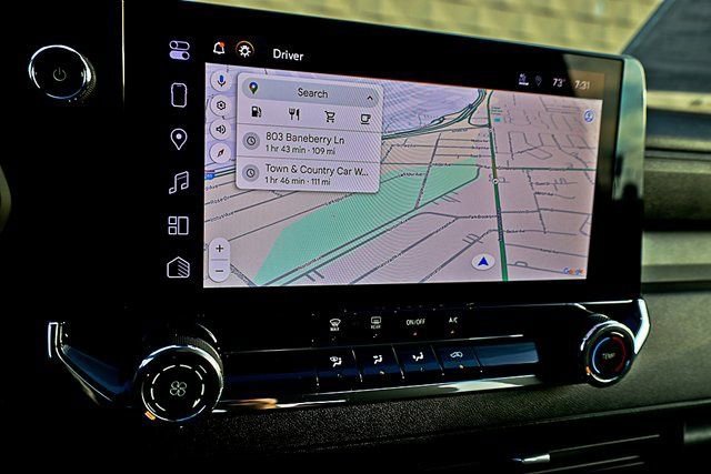 2025 Chevrolet Colorado LT photo 3