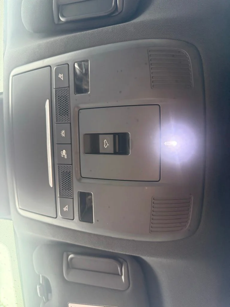 Certified Used 2025 Beige Mazda 2.5 Carbon Turbo image 31