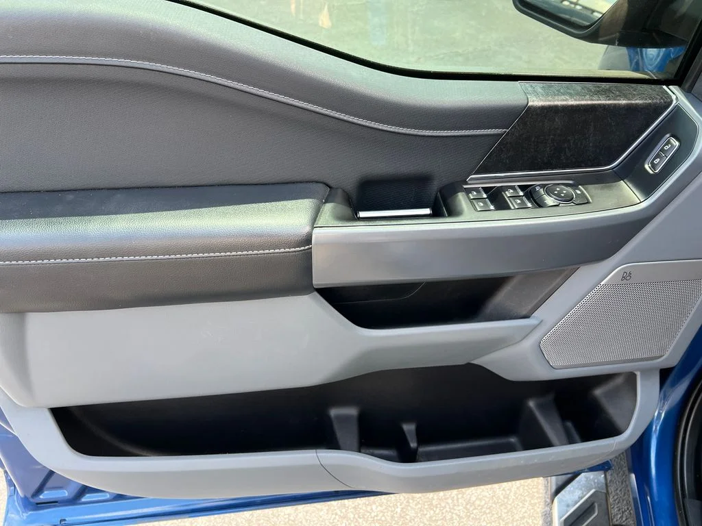 Used 2022 Blue Ford XLT image 11