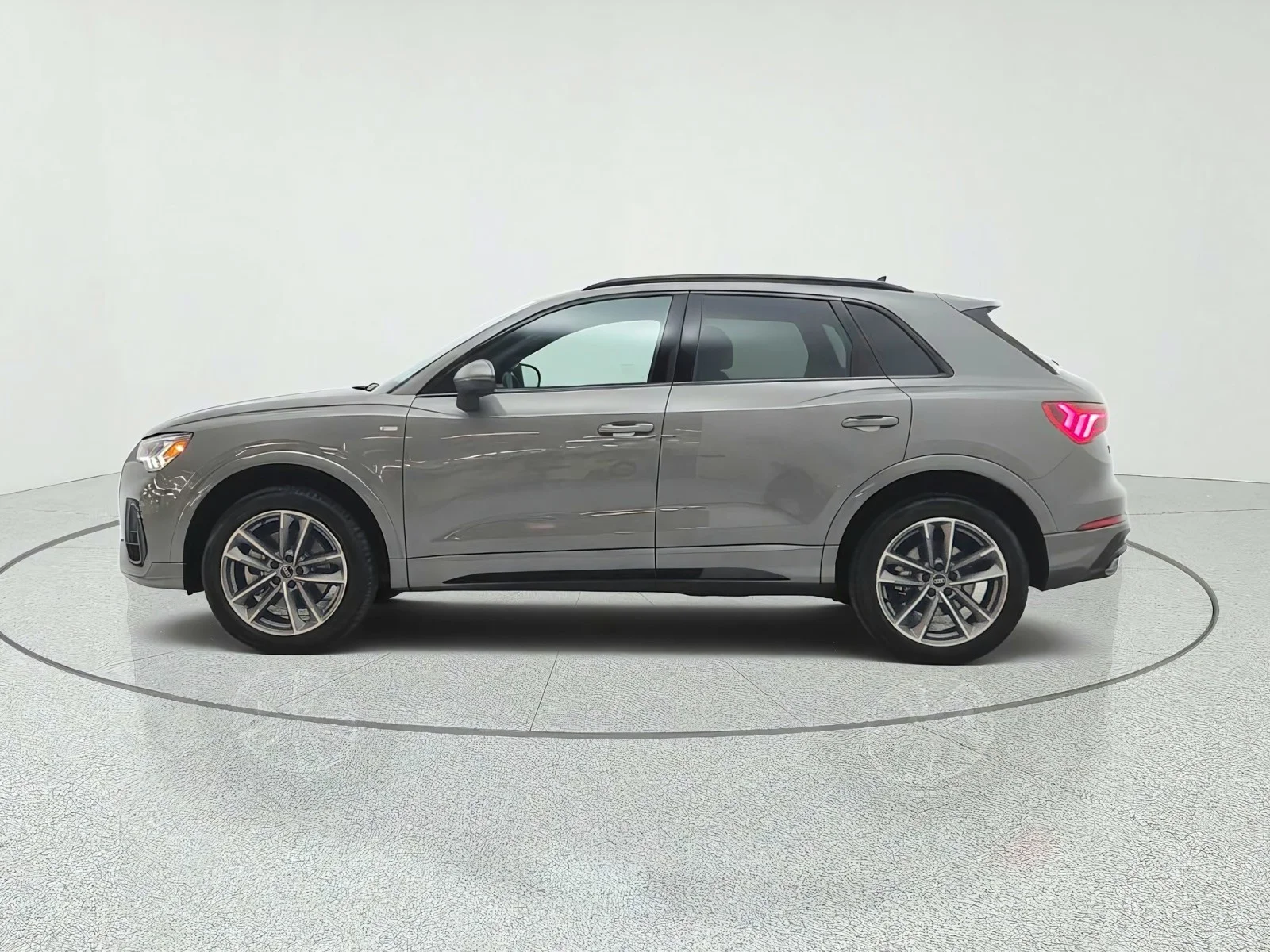 Used 2025 Chronos Gray Metallic Audi S line Premium image 8
