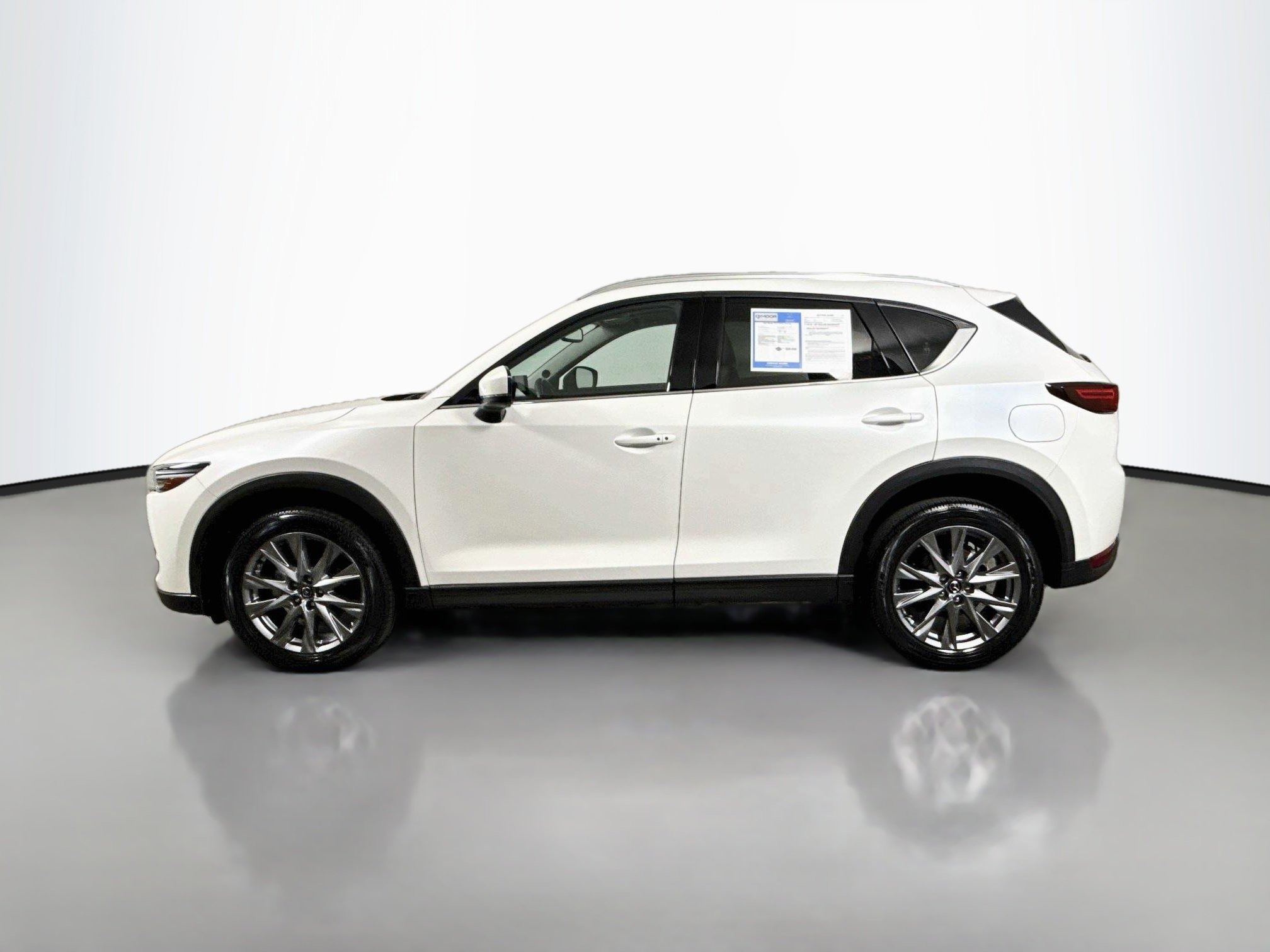 Used 2021 Snowflake White Pearl Mica Mazda Grand Touring image 4