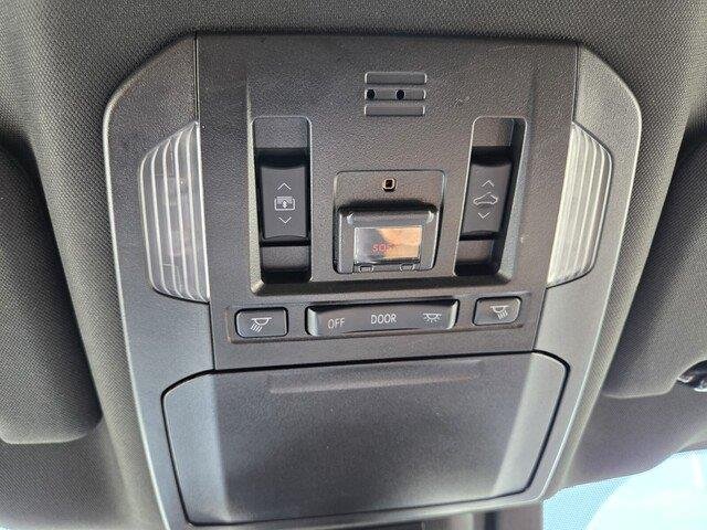 Used 2022 Opulent Amber Toyota Platinum image 19
