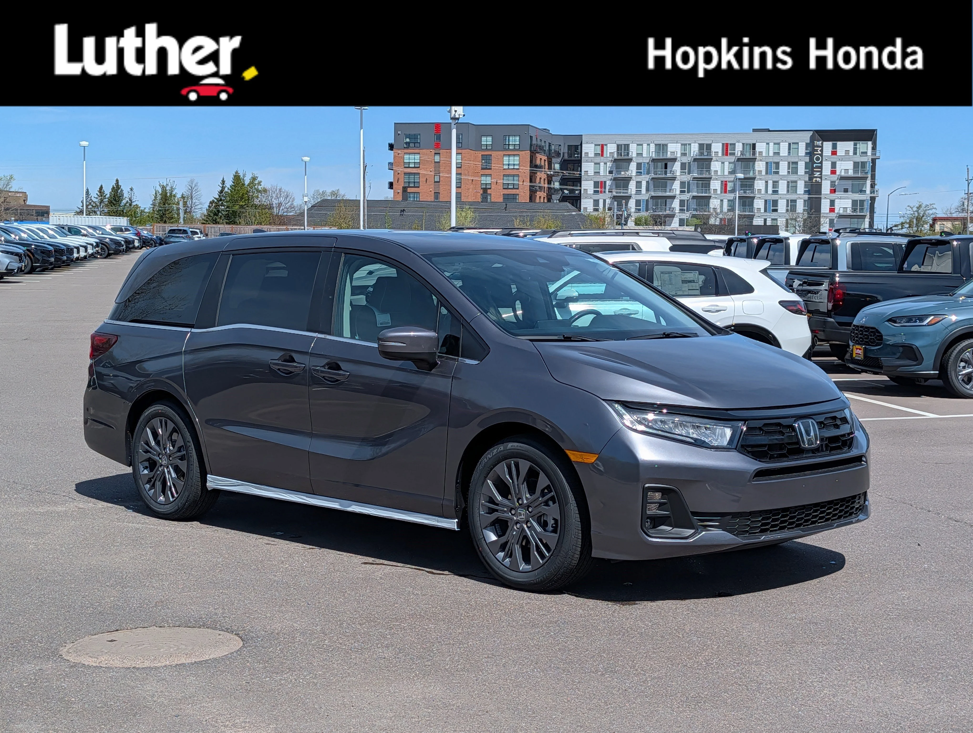 2026 Honda Odyssey Touring's photo