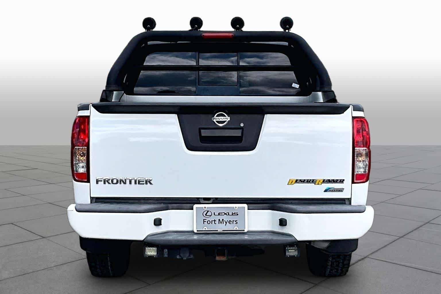 Used 2018 Glacier White Nissan Desert Runner image 5