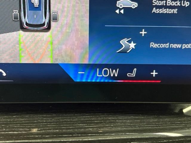 Used 2024 Gray BMW xDrive40i image 30