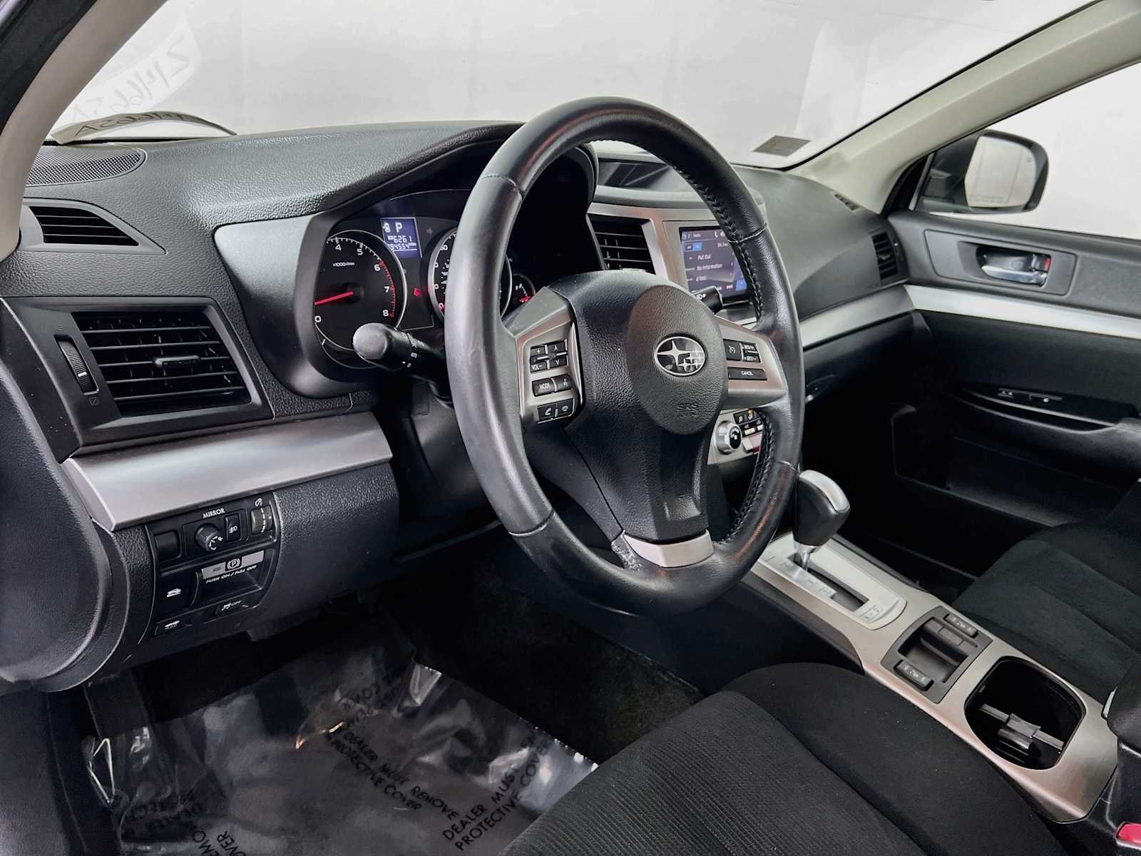 Used 2014 Ice Silver Metallic Subaru 2.5i Premium image 9