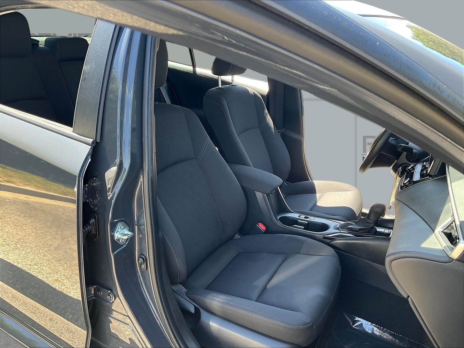 Used 2024  Toyota LE image 31