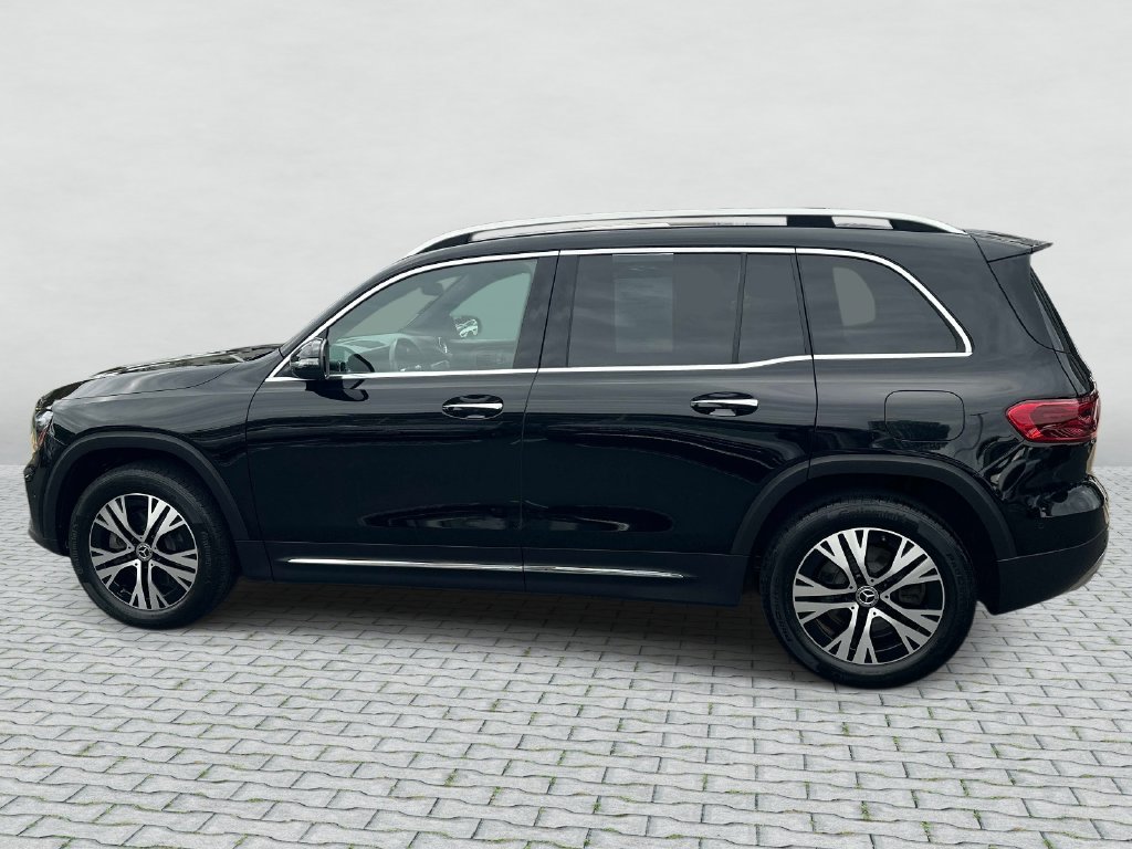 Used 2025 Night Black Mercedes-Benz GLB 250 image 8