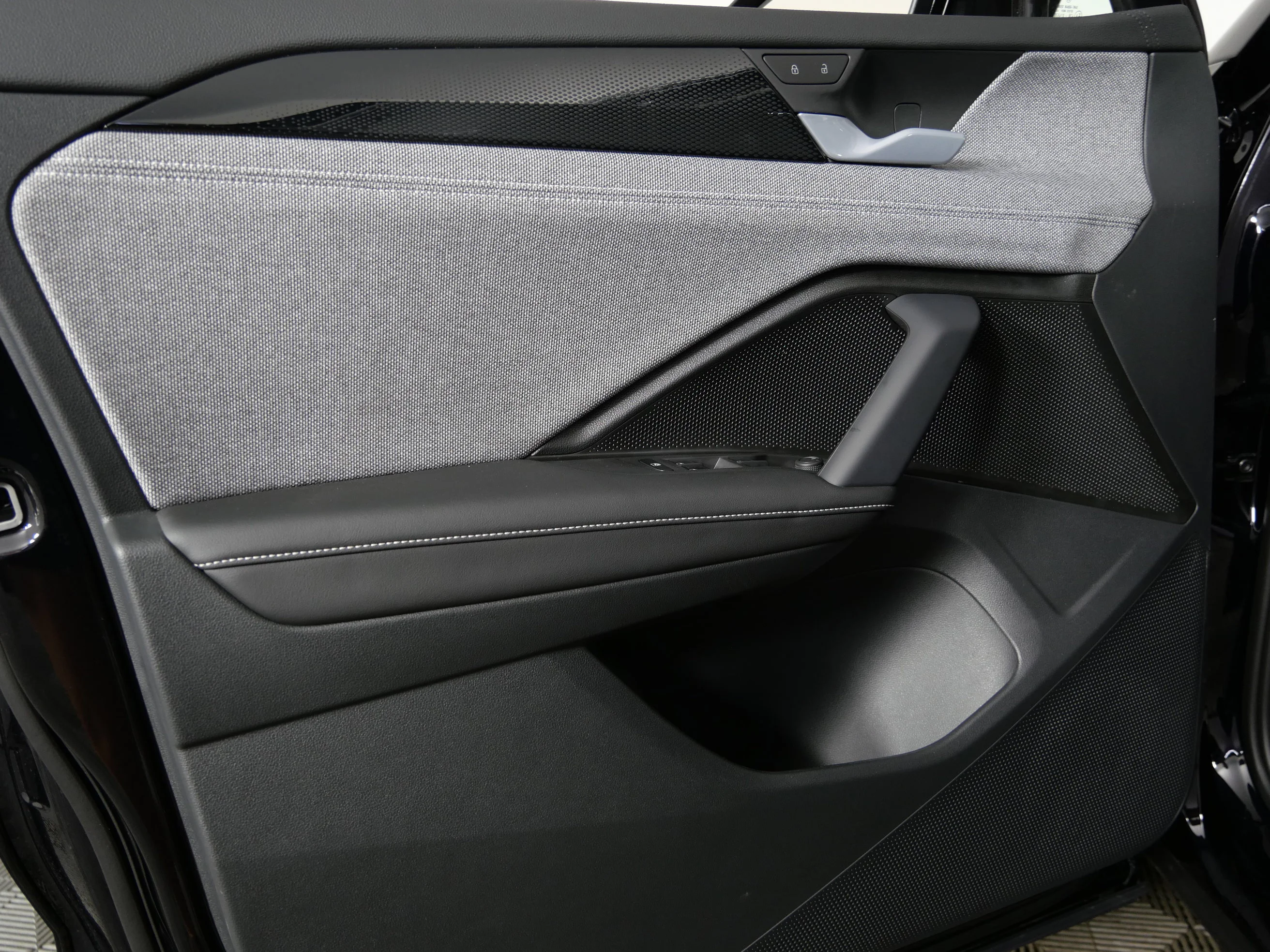 New 2026 Deep Black Pearl Volkswagen S image 22