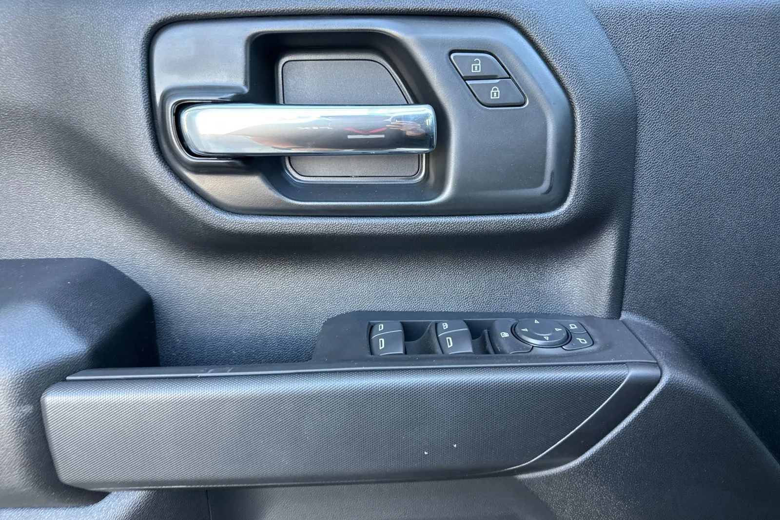 2026 Chevrolet Silverado 2500 HD WT view 10