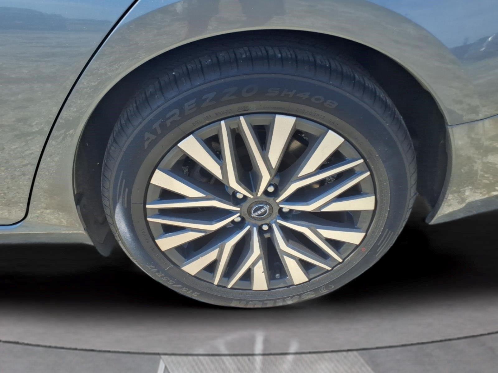 Used 2024 Gun Metallic Nissan 2.5 SV image 10