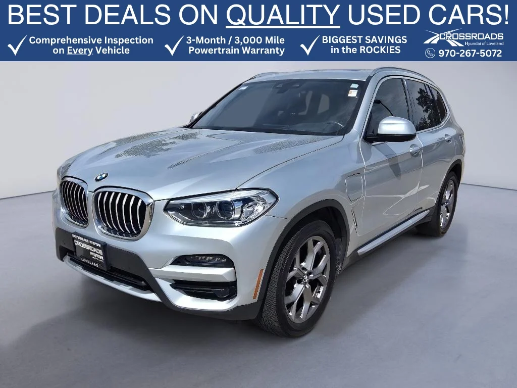 Used 2021 Glacier Silver Metallic BMW xDrive30e image 1