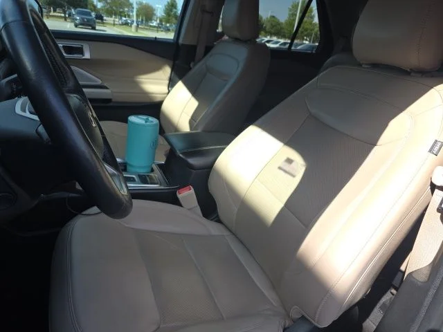 Used 2023 Black Ford Limited image 6