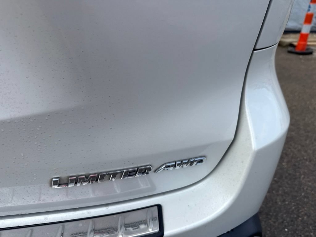 Used 2018 Blizzard Pearl Toyota Limited image 6