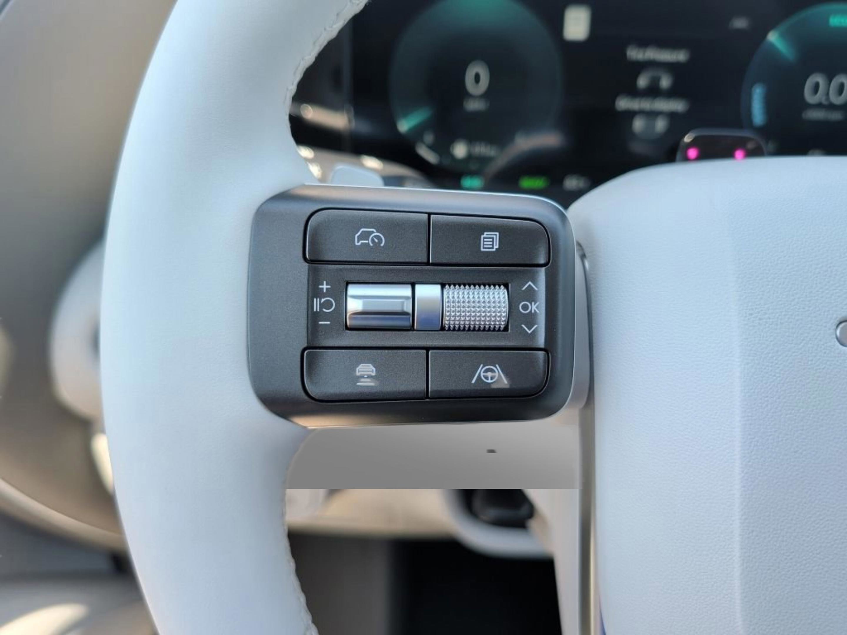 New 2026 Creamy White Pearl Hyundai Blue SEL 8P image 17