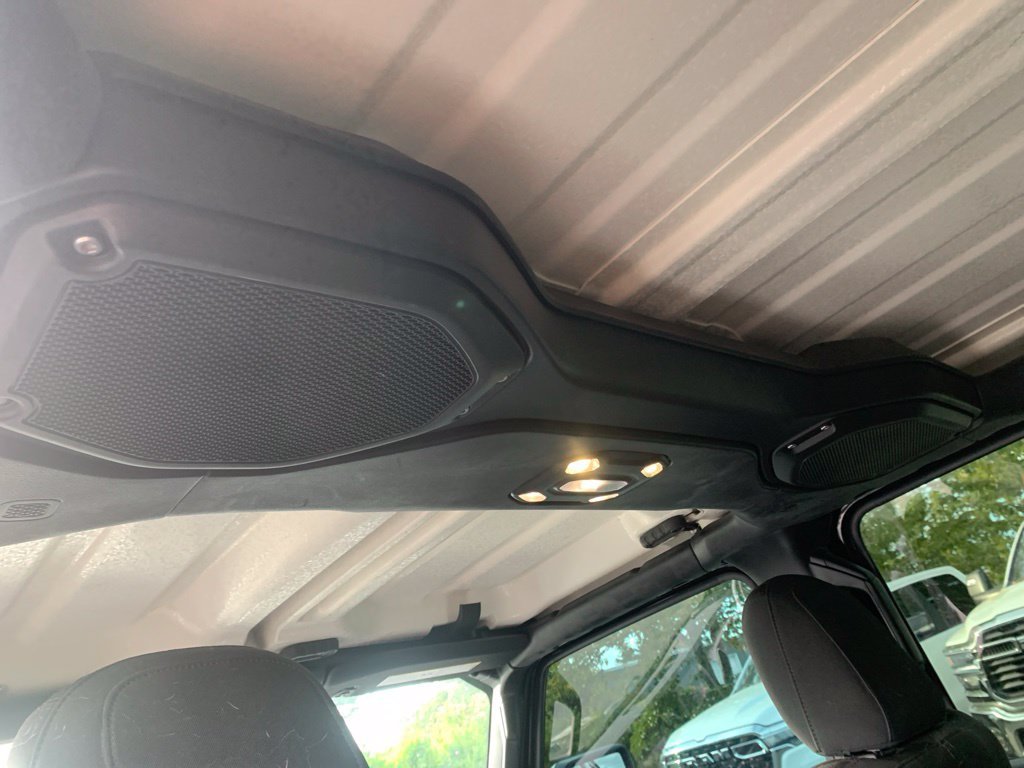 Used 2021 Black Clearcoat Jeep Unlimited Sport S image 11