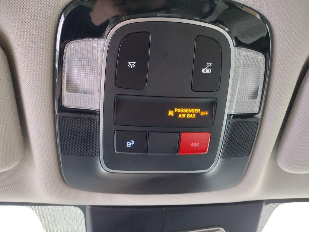 New 2026 White Hyundai SE image 27