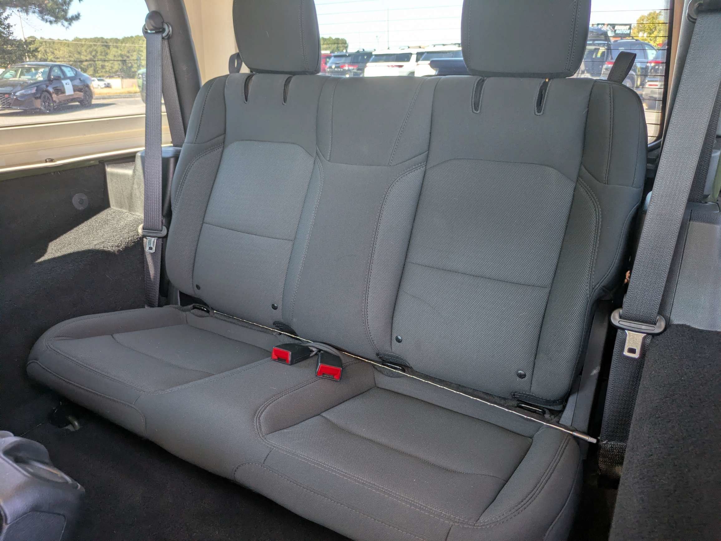 Used 2023 Green Jeep Sport image 11
