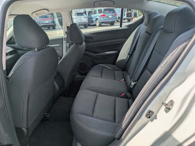 Used 2023 White Nissan 2.5 SV image 11