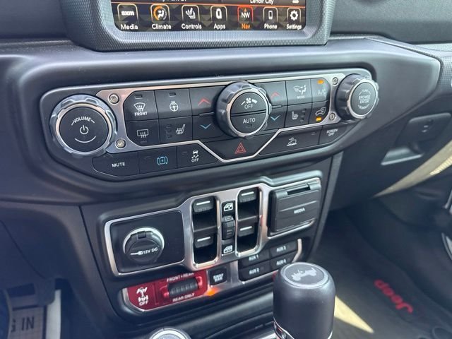 Used 2022 White Jeep Unlimited Rubicon 4xe image 23