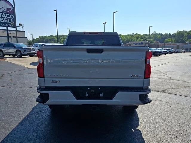 New 2026 White Chevrolet RST image 5