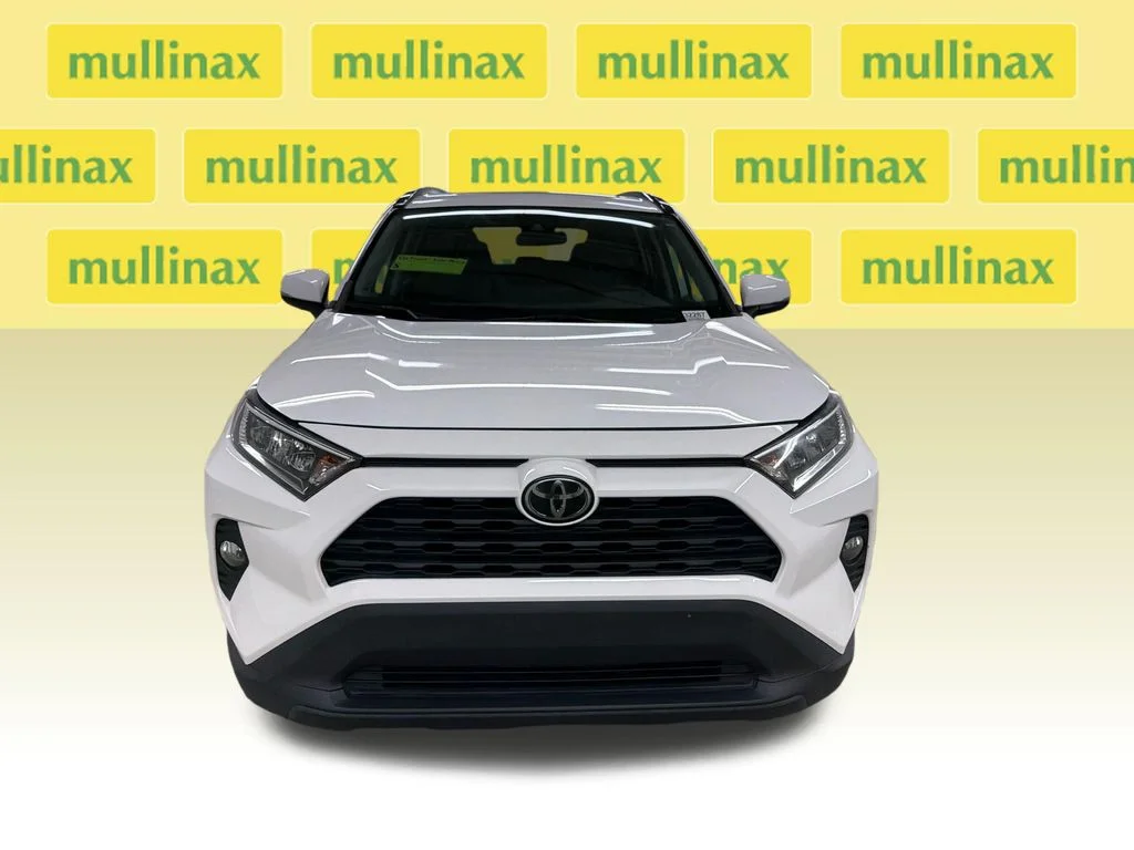 Certified Used 2019 White Toyota XLE image 16