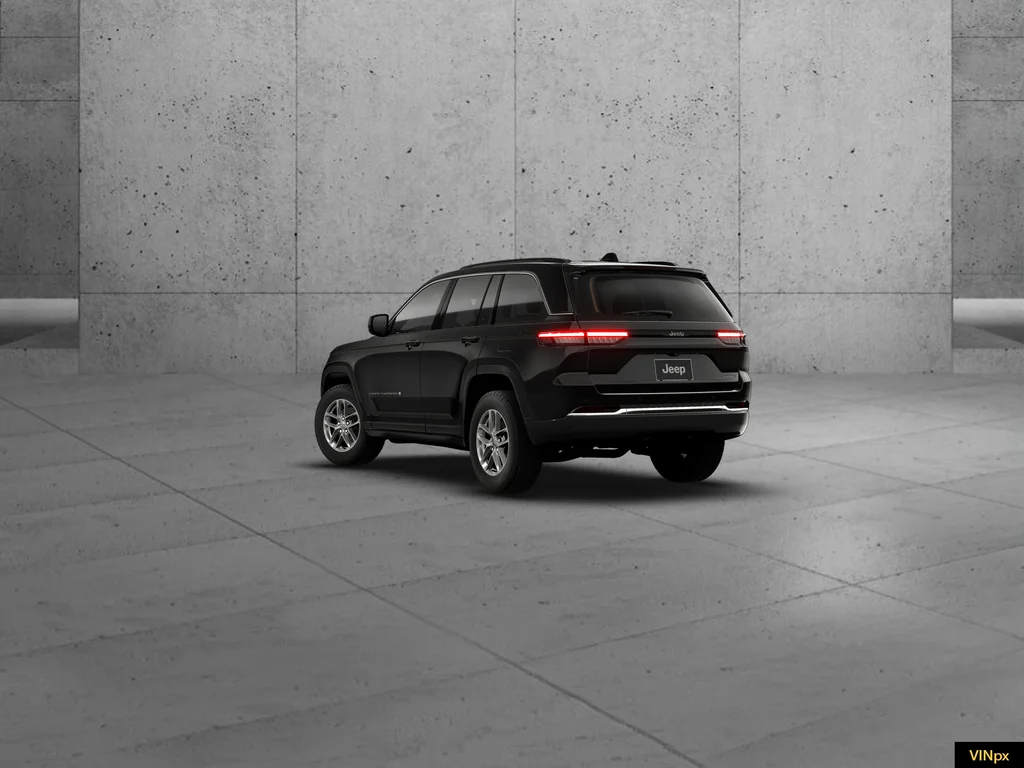 New 2026 Diamond Black Crystal Pearl-Coat Exterior Paint Jeep Laredo image 4