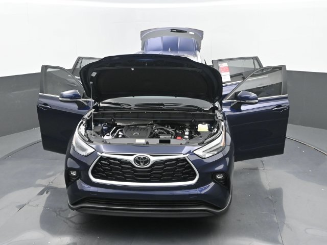 Used 2025 Blueprint Toyota XLE image 35