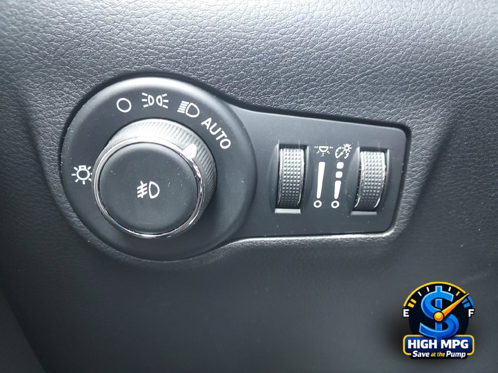 Used 2025 Red Jeep Limited image 9
