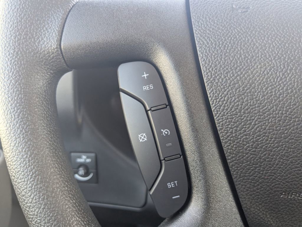 2025 Chevrolet Express Cargo Work Van - Photo 25