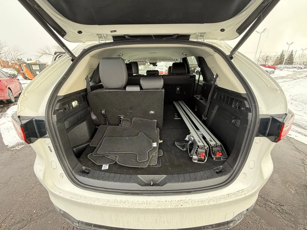 2024 Mazda CX-90 Turbo Select Package - Photo 31
