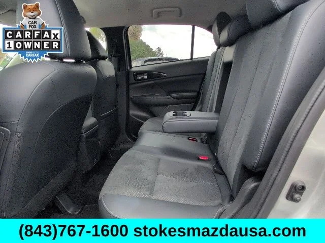 Used 2025 Silver Mitsubishi SE image 18