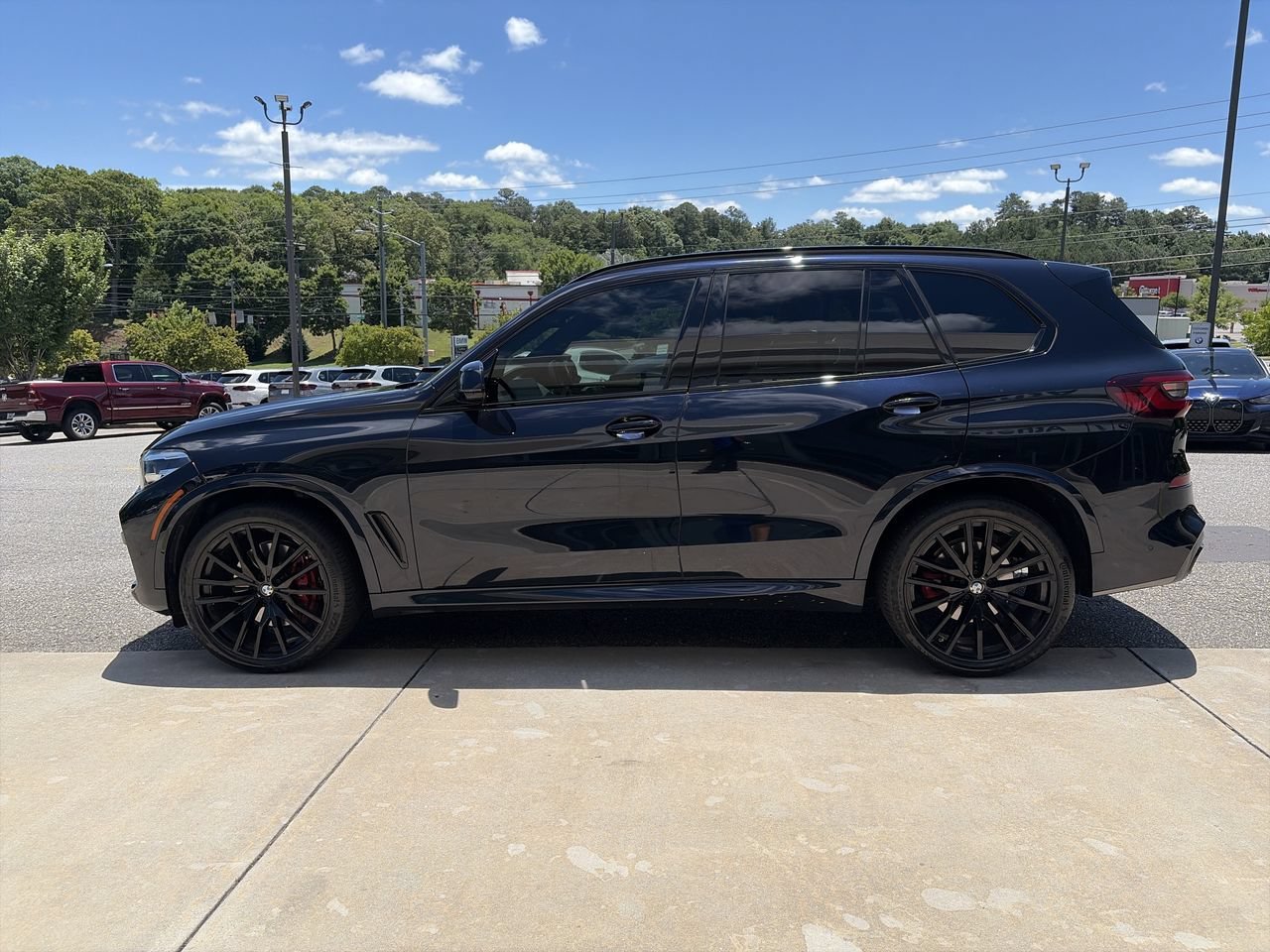 Used 2023 Carbon Black Metallic BMW xDrive40i image 5