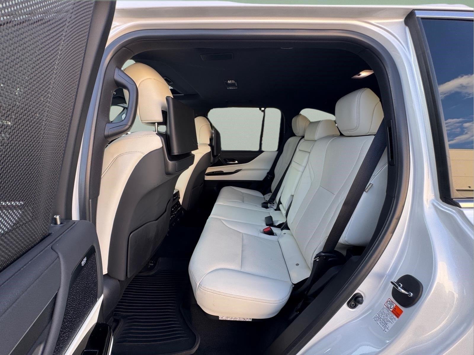 Used 2023 Eminent White Pearl Lexus LX 600 Luxury image 14