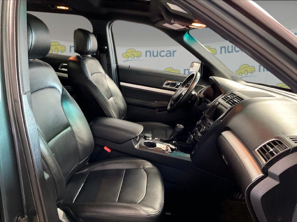Used 2016 Gray Ford XLT image 11