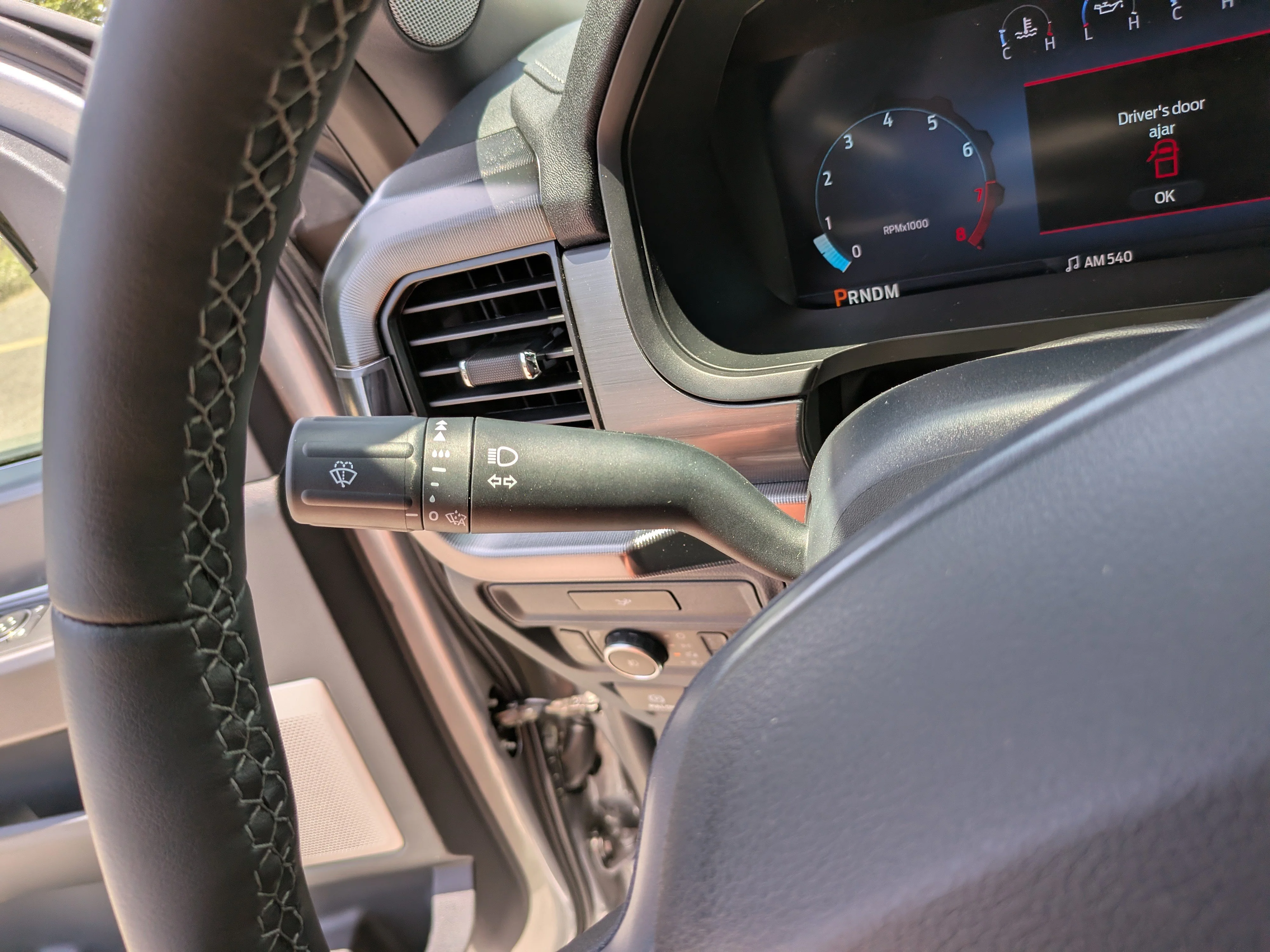 New 2026 Iconic Silver Metallic Ford Lariat image 34