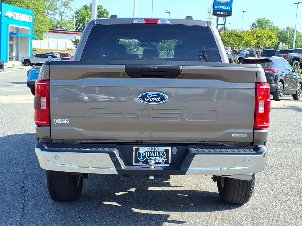 Used 2023 Gray Ford XLT image 30