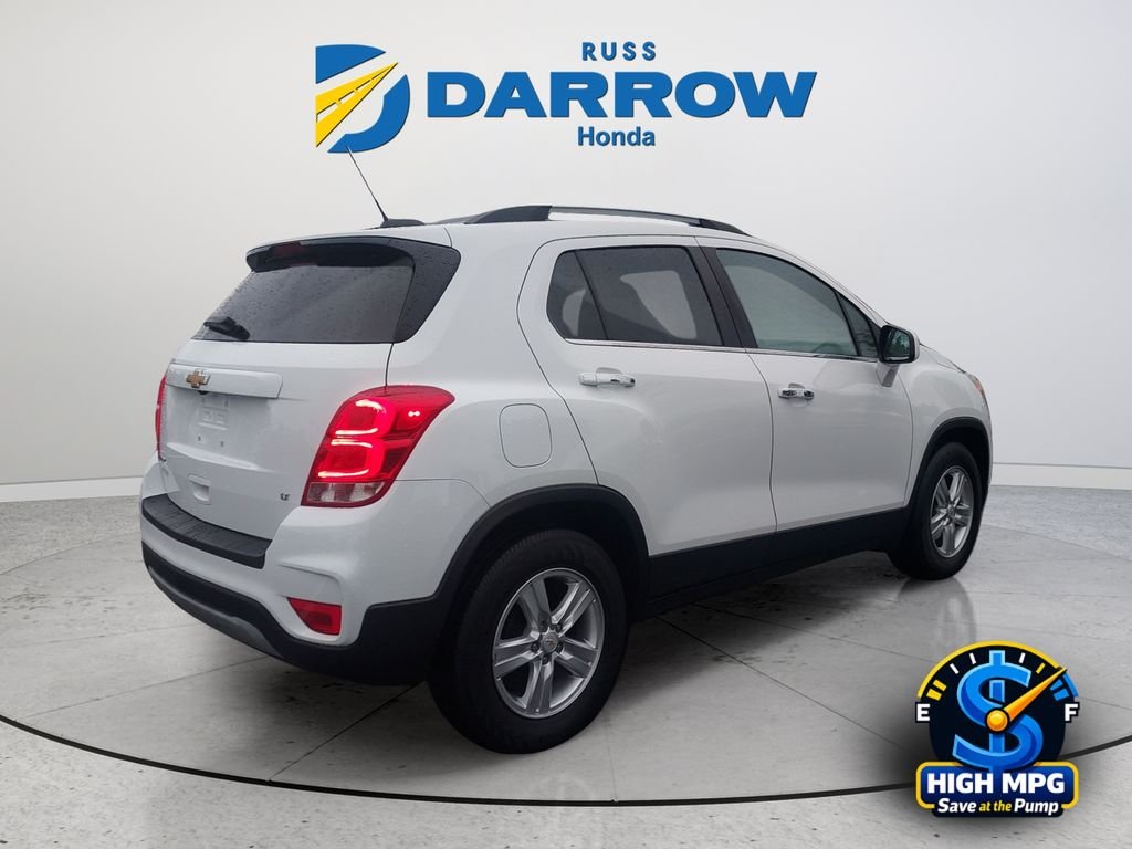 Used 2020 White Chevrolet LT image 5
