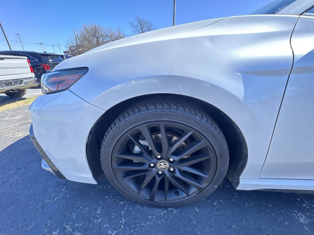 2022 Toyota Camry XSE - Photo 10