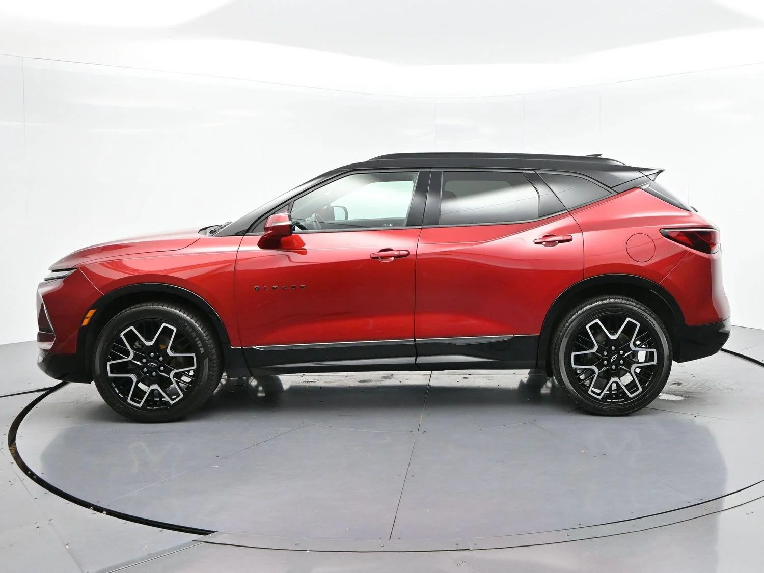 Used 2024 Radiant Red Tintcoat Chevrolet RS image 4